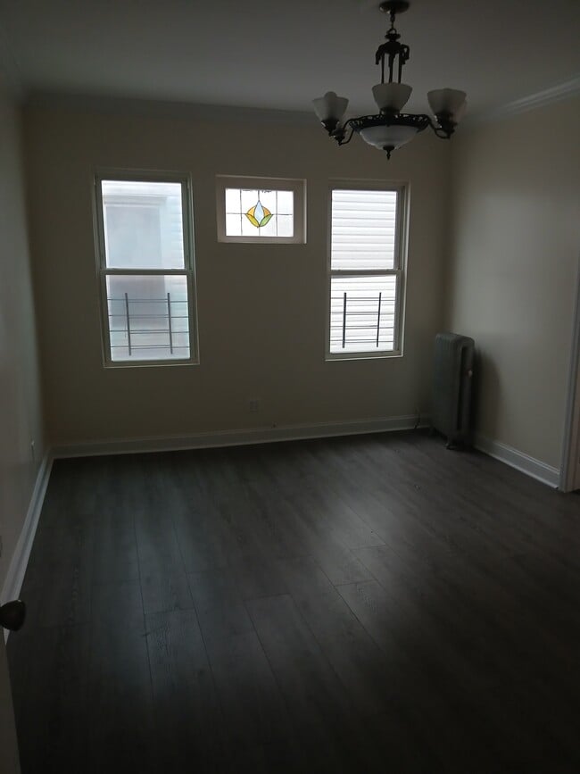 Building Photo - 9347 202nd St Unit 202