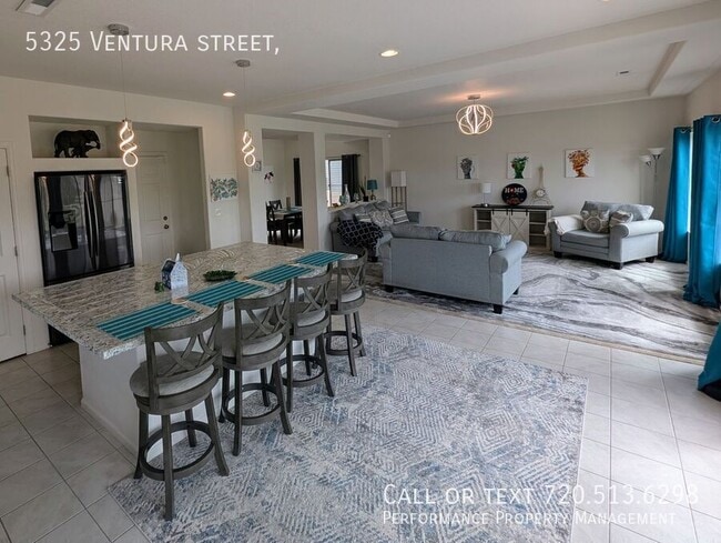 Photo - 5325 Ventura St