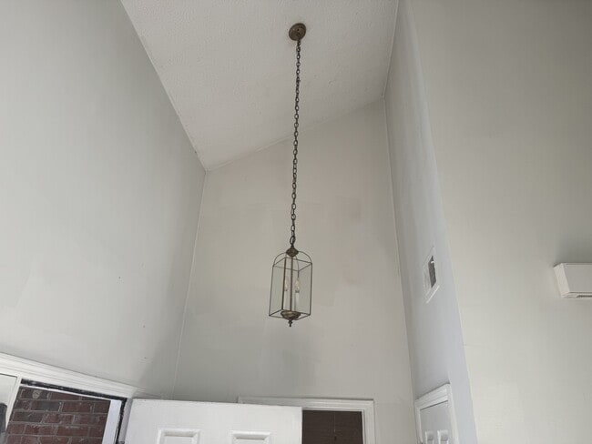 Photo - 2074 Hopkins Mill Rd