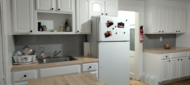 Photo - 39 Nordhoff Pl