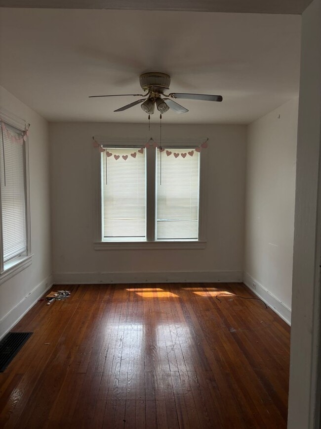 Photo - 4 Bedroom 2 bath ready Immediately