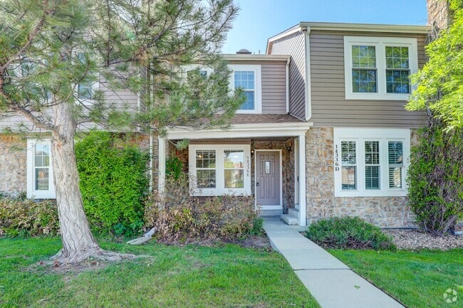 Building Photo - 2BR/2.5BA+ W/D -NEAR Cherry Creek Park Rental