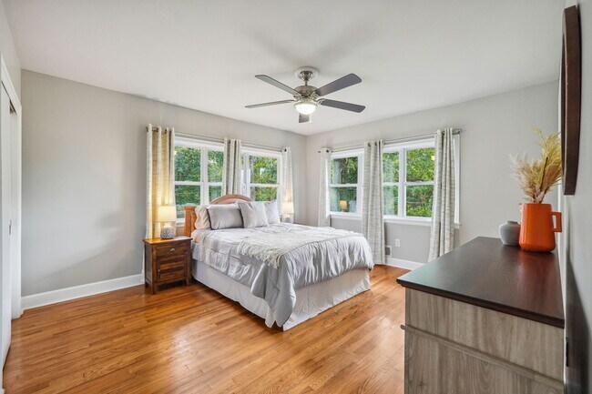 Photo - 821 Lakemont Dr