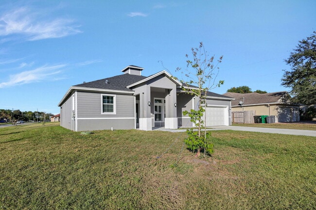 Photo - 1791 SW Effland Ave