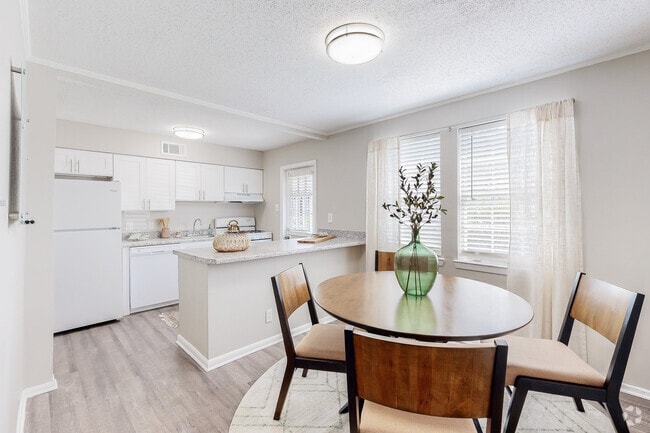 2BD 2BA 1,250SF