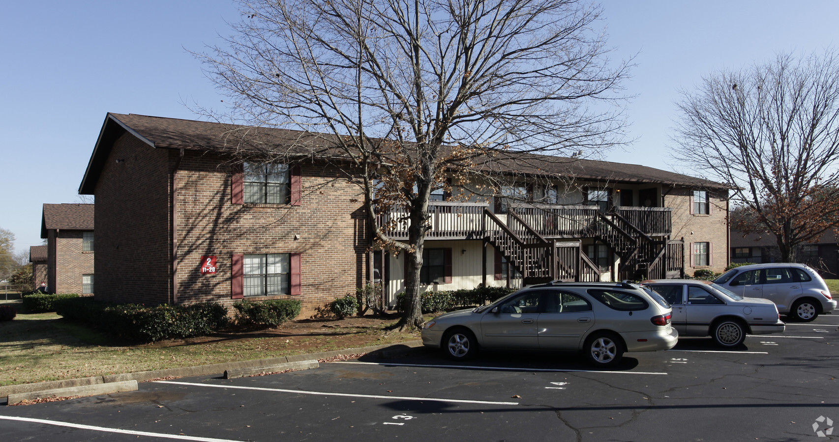 Fairhill Apartments - Fairhill Apartments