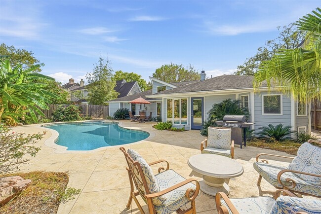 Building Photo - 4600 Huisache St