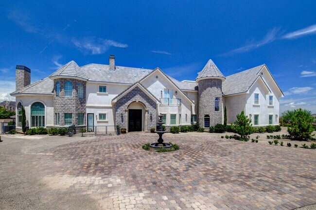 Photo - 1111 Christian Rd
