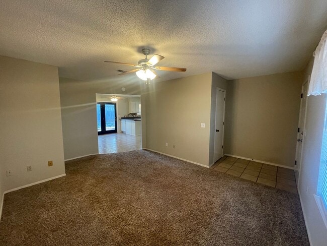 Photo - Beautiful 3-Bedroom / 2-Bathroom Home Near Stillwater Junior High and Skyline Elementary!