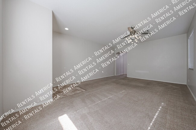 Photo - 44388 W Oster Dr