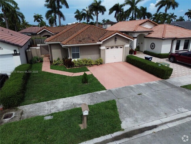 Building Photo - 921 NW 132nd Ave W Rental