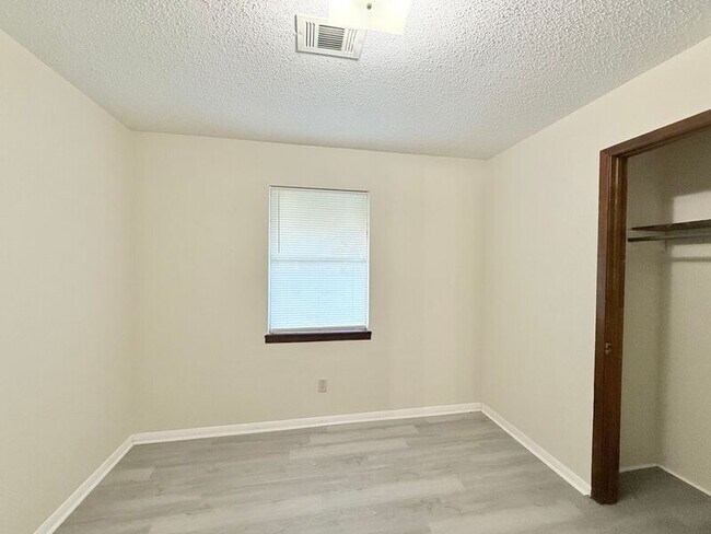 Photo - 721 N 48th Ave Unit GLE