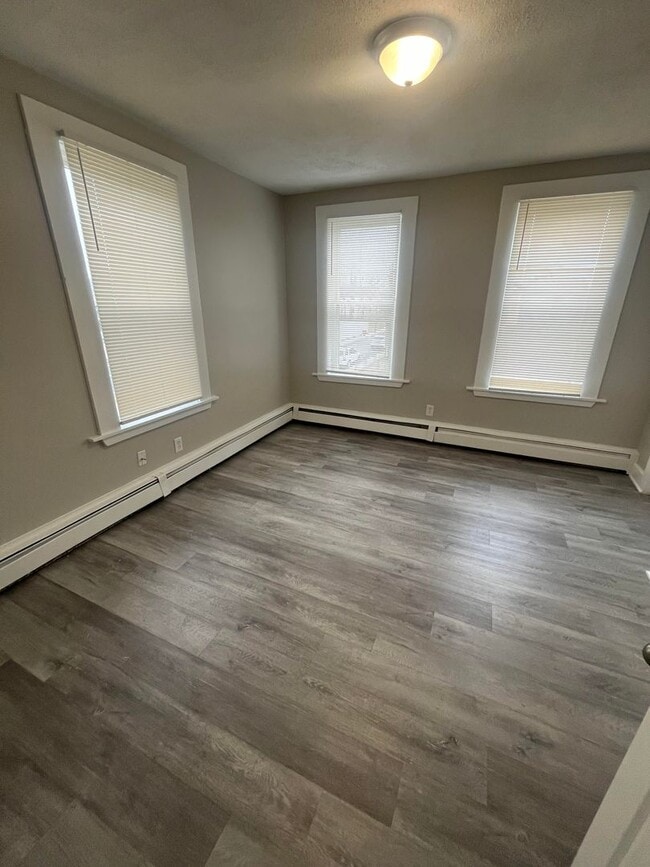 Photo - 373-373 Central St Unit 371-373 Central St #2R