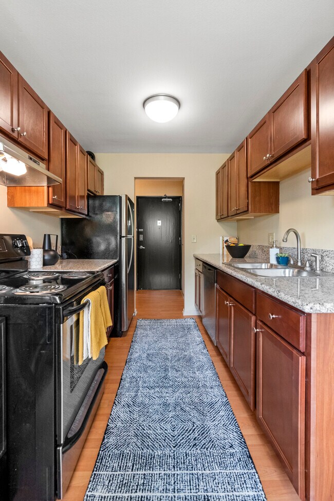 West End Apartments