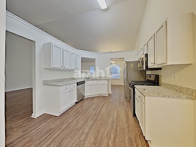 Photo - 2462 Heatherton Ct