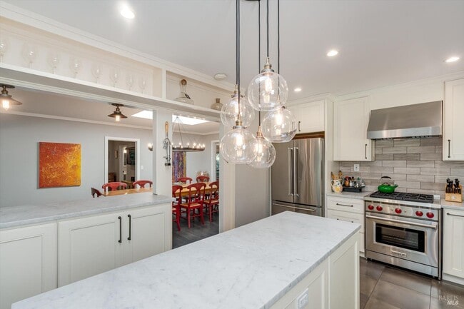 Photo - 850 Conn Valley Rd