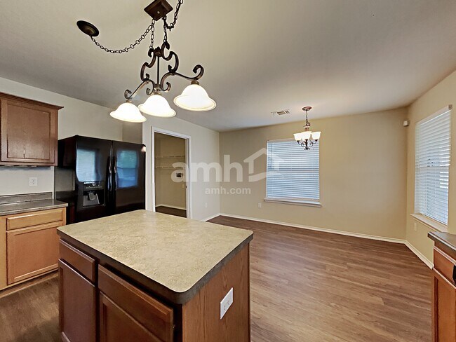 Photo - 8902 Olmstead Park