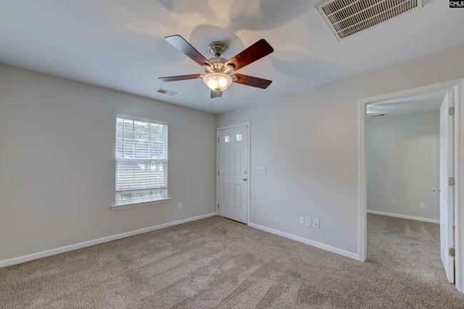 Photo - 628 Candytuft Ln