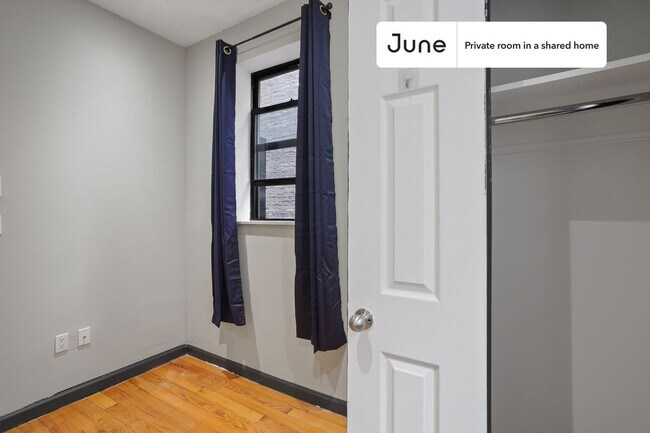 Photo - Private bedroom in 4 bed/2 bath Home Unidad D