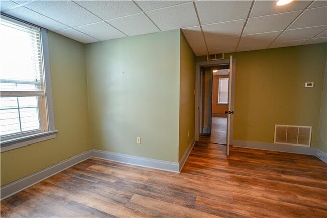 Photo - 180 S 17th St