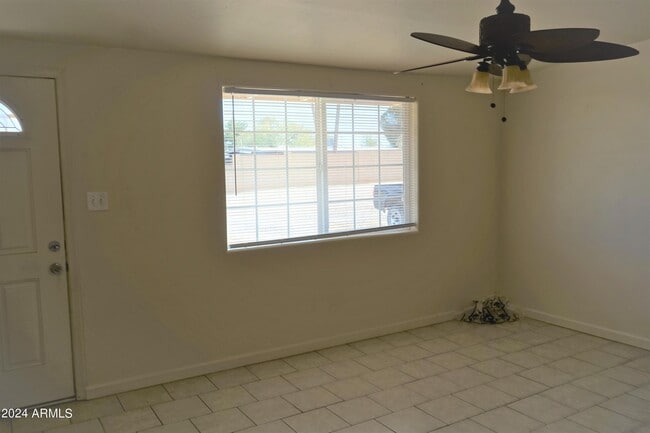 1052 Chaparral Cir