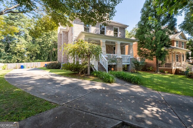 Photo - 1330 Skyhaven Rd SE