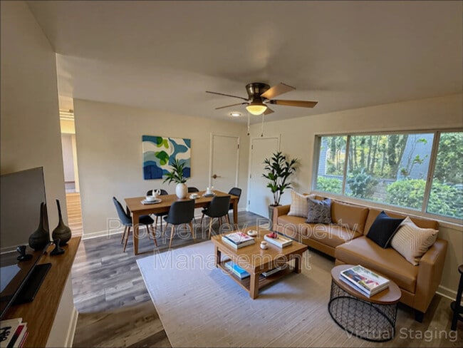 Photo - 1159 Tamarack Trail