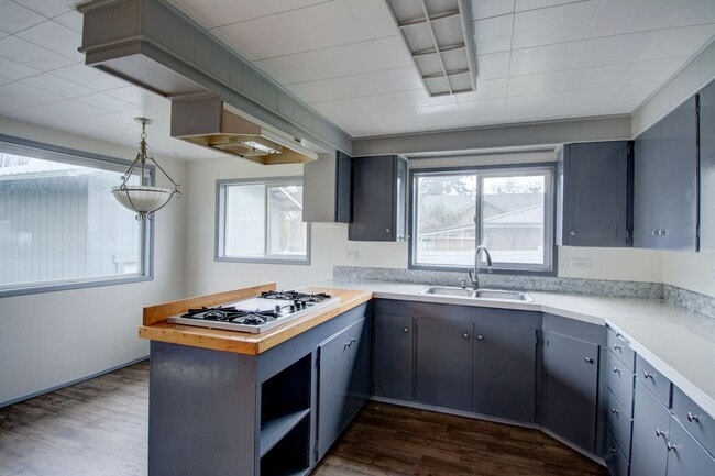 Photo - 3 bedroom/3 Bathroom House- In Town with Large yard