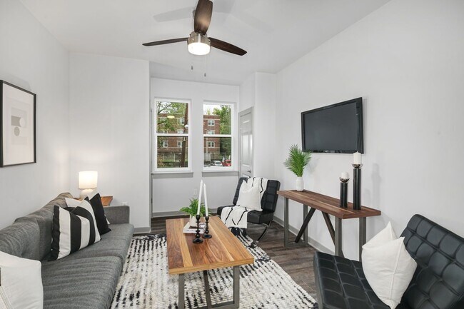 Photo - 4323 Spruce Street