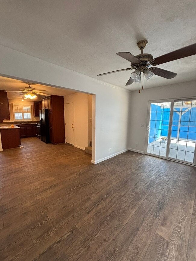 4122 Aragon Dr