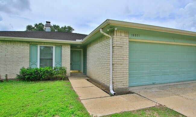 Photo - 18531 Lippizaner Dr