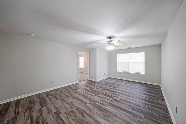 Photo - 703 Stonehaven Cir