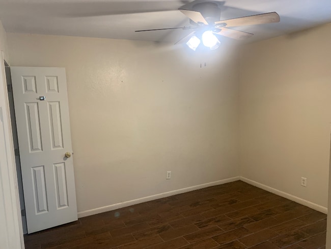 Photo - 3020 Grove St