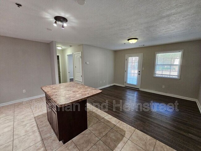 Photo - 3101 London Ct SW Unidad 3101-102