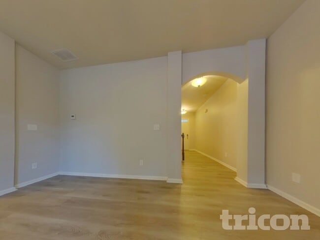 Photo - 2500 Wingfield Dr SW