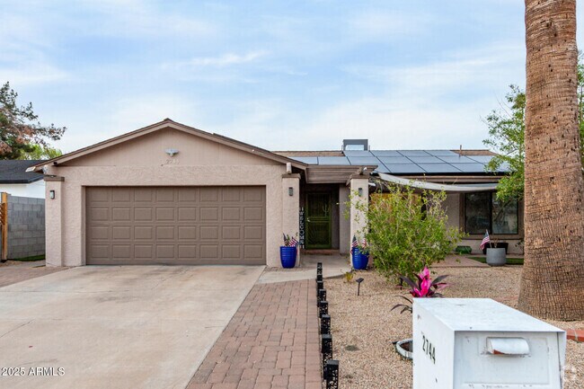 Building Photo - 2744 E Windrose Dr Rental