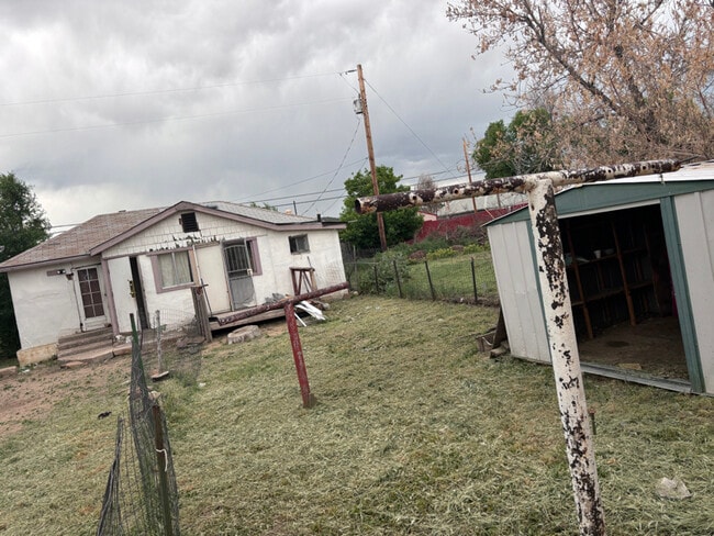 Photo - 205 N Hendren Ave