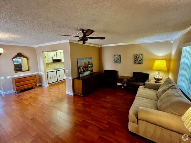 Building Photo - 824 Normandy Trail Rental