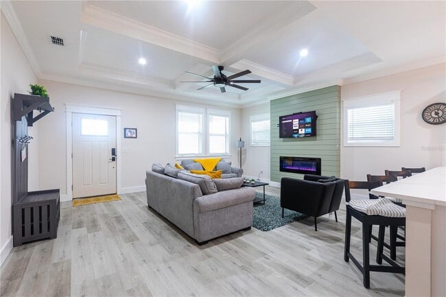 Photo - 507 E Paris St