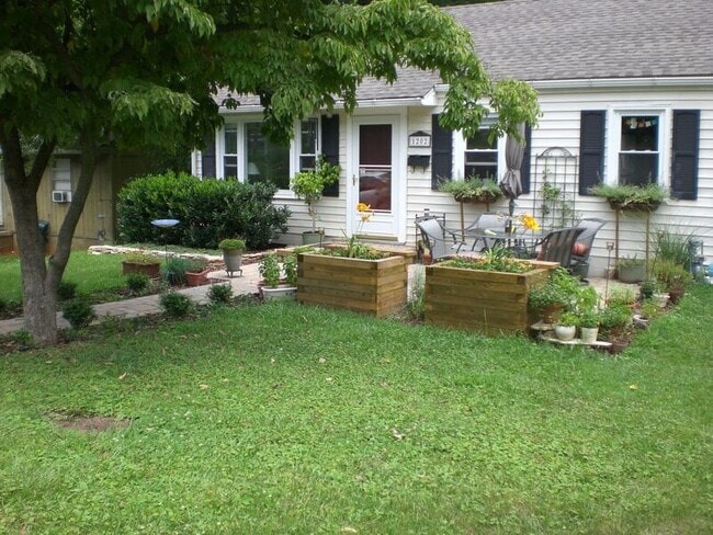 Photo - 1202 Cherry Ave