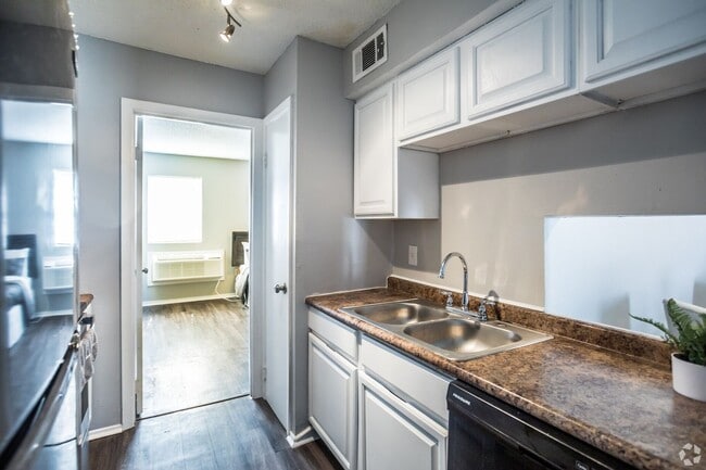 Photo - Gardenside Apartments