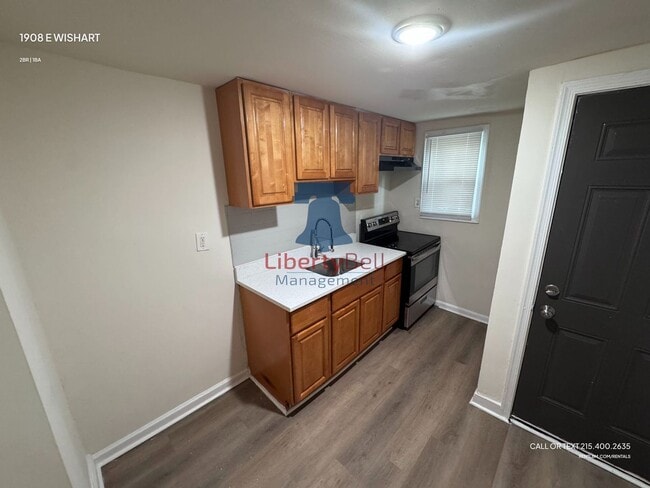 Photo - 1908 E Wishart St