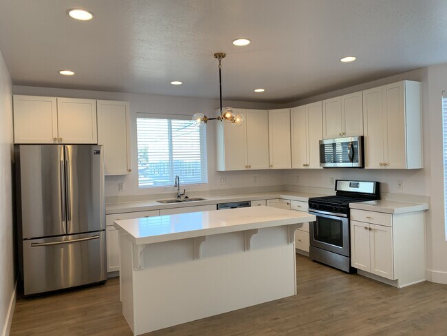 Photo - 1779 W Dalmeny Way