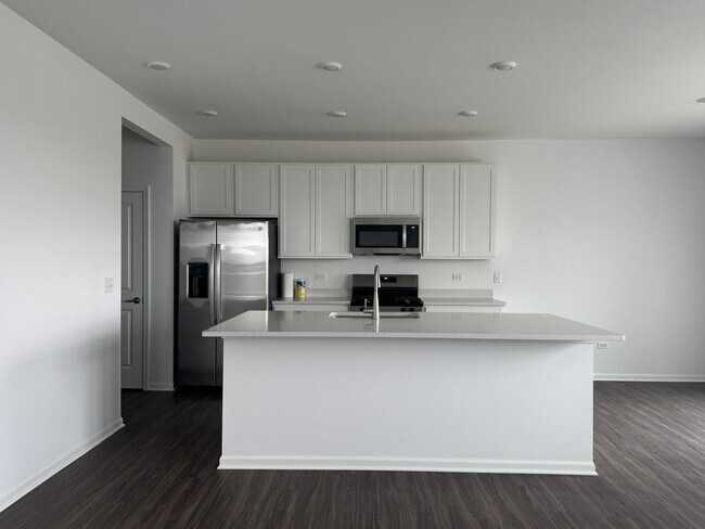 Photo - 25732 W Wakefield Dr