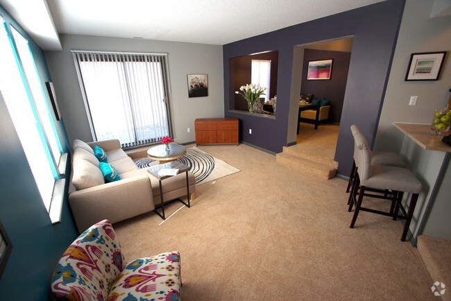 Interior Photo - Landmark Rental