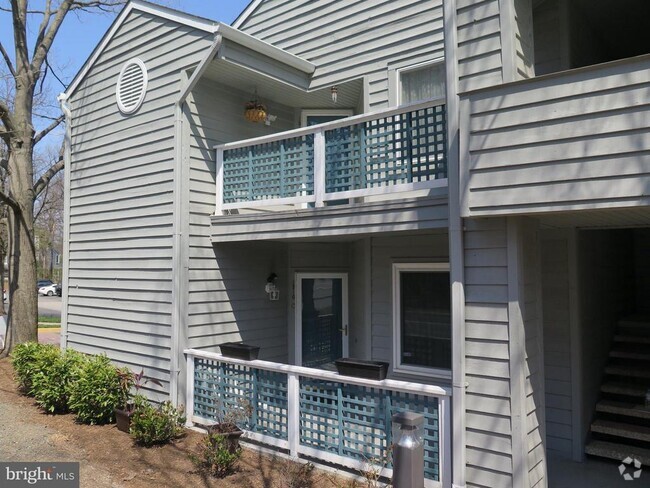 Building Photo - 1516 Summerchase Ct Unit C Rental
