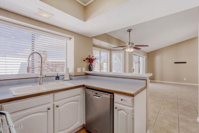 Photo - 3214 E Siesta Ln