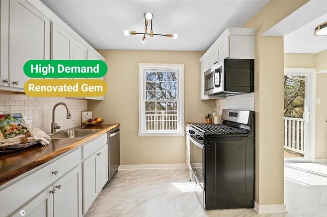 Building Photo - 362 Marshall Ave