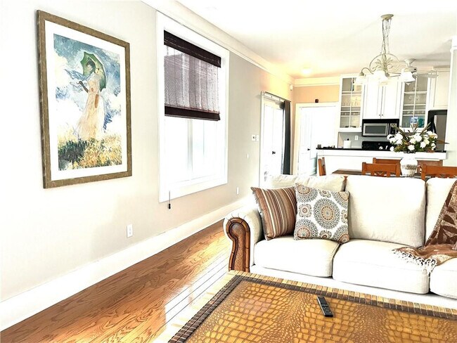 Photo - 122 Shady Brook Cir