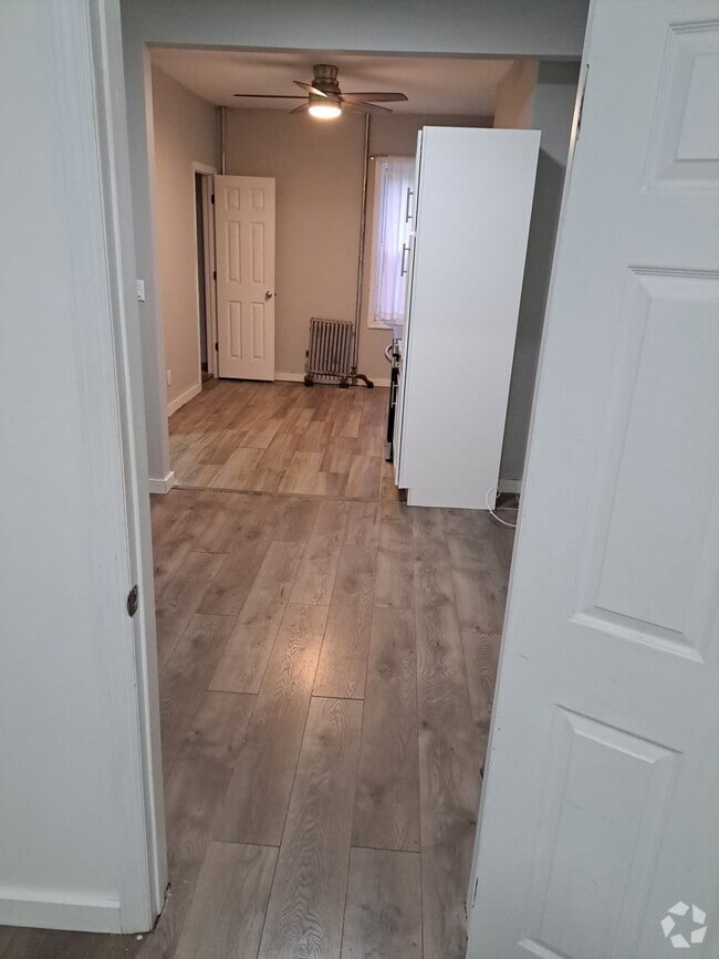 Building Photo - 1403 Herkimer St Rental